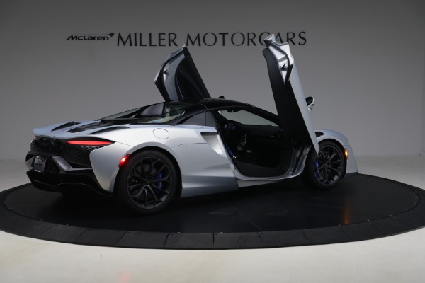 New 2026 McLaren Artura Spider Performance for sale $345,150 at Rolls-Royce Motor Cars Greenwich in Greenwich CT 06830 18