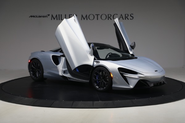 New 2026 McLaren Artura Spider Performance for sale $345,150 at Rolls-Royce Motor Cars Greenwich in Greenwich CT 06830 20