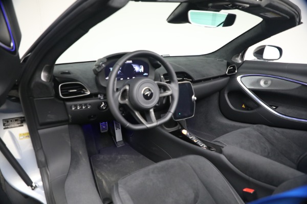 New 2026 McLaren Artura Spider Performance for sale $345,150 at Rolls-Royce Motor Cars Greenwich in Greenwich CT 06830 23