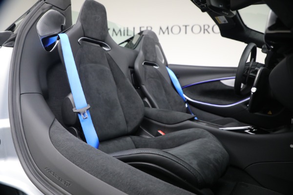 New 2026 McLaren Artura Spider Performance for sale $345,150 at Rolls-Royce Motor Cars Greenwich in Greenwich CT 06830 24