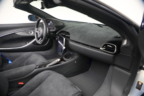 New 2026 McLaren Artura Spider Performance for sale $345,150 at Rolls-Royce Motor Cars Greenwich in Greenwich CT 06830 26