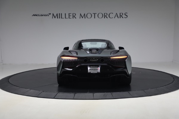 New 2026 McLaren Artura Spider Performance for sale $337,300 at Rolls-Royce Motor Cars Greenwich in Greenwich CT 06830 25