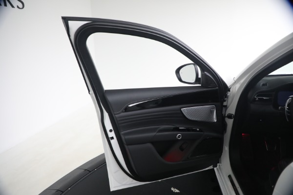 Used 2026 Maserati Grecale Modena for sale $81,370 at Rolls-Royce Motor Cars Greenwich in Greenwich CT 06830 21