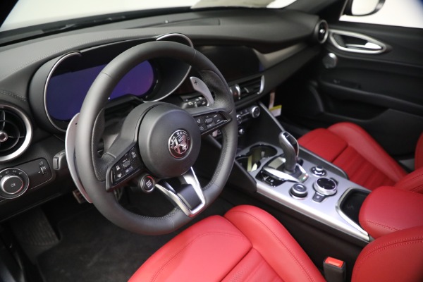 New 2026 Alfa Romeo Giulia VELOCE for sale $58,615 at Rolls-Royce Motor Cars Greenwich in Greenwich CT 06830 15