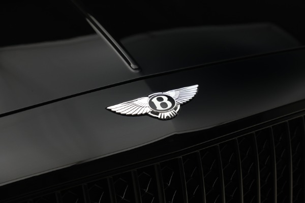 Used 2023 Bentley Flying Spur V8 for sale $143,900 at Rolls-Royce Motor Cars Greenwich in Greenwich CT 06830 13