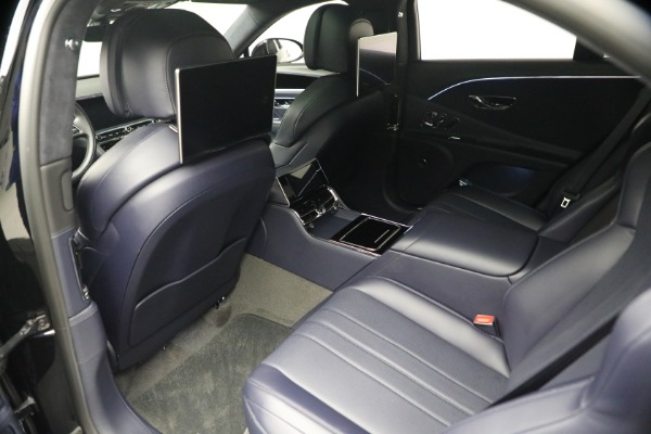 Used 2023 Bentley Flying Spur V8 for sale $143,900 at Rolls-Royce Motor Cars Greenwich in Greenwich CT 06830 24