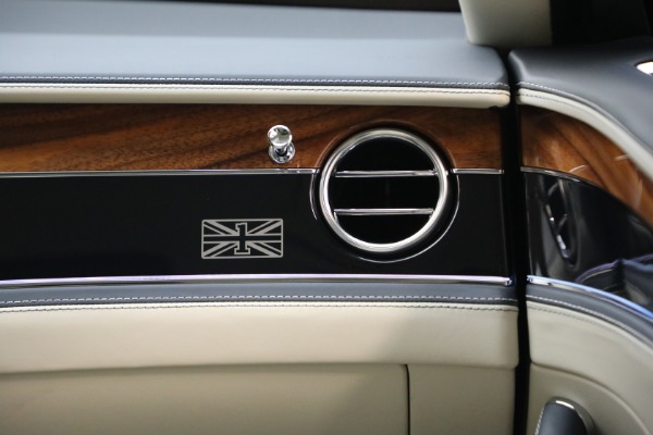 Used 2020 Bentley Flying Spur W12 for sale Sold at Rolls-Royce Motor Cars Greenwich in Greenwich CT 06830 28