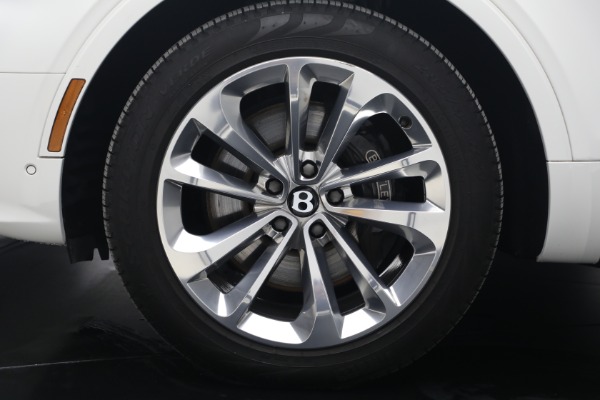 Used 2023 Bentley Bentayga V8 for sale $123,900 at Rolls-Royce Motor Cars Greenwich in Greenwich CT 06830 15