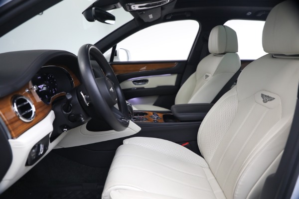 Used 2023 Bentley Bentayga V8 for sale $123,900 at Rolls-Royce Motor Cars Greenwich in Greenwich CT 06830 20