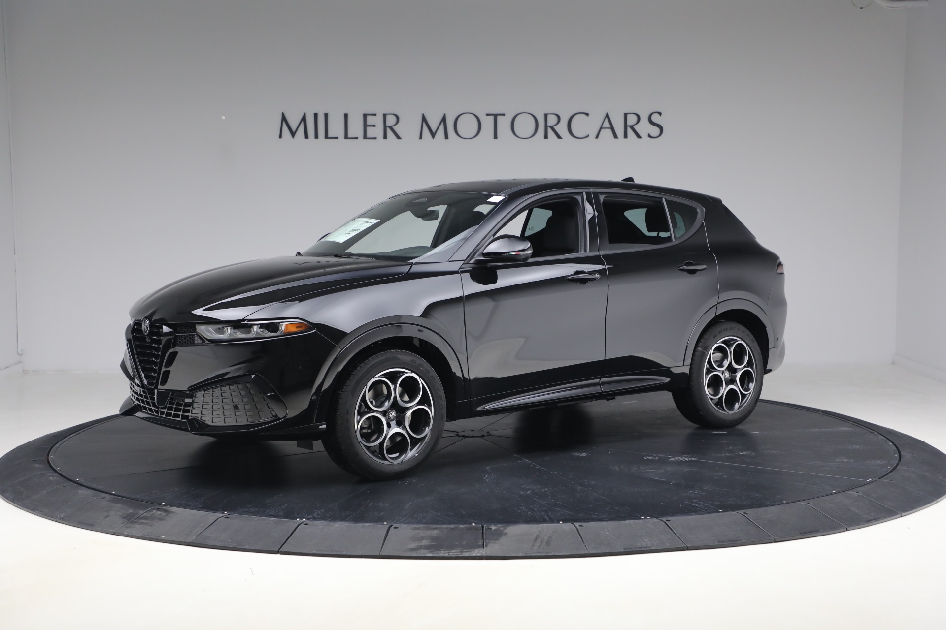 New 2026 Alfa Romeo Tonale Sprint for sale $43,690 at Rolls-Royce Motor Cars Greenwich in Greenwich CT 06830 1