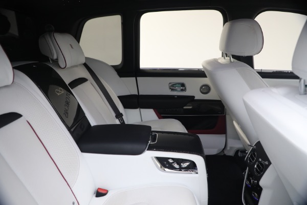 Used 2025 Rolls-Royce Black Badge Cullinan for sale $469,900 at Rolls-Royce Motor Cars Greenwich in Greenwich CT 06830 22