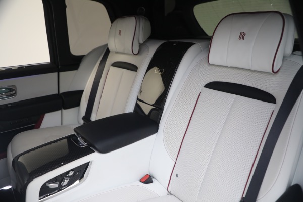 Used 2025 Rolls-Royce Black Badge Cullinan for sale $469,900 at Rolls-Royce Motor Cars Greenwich in Greenwich CT 06830 26