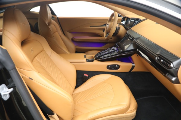 New 2026 Aston Martin Vantage S for sale $249,800 at Rolls-Royce Motor Cars Greenwich in Greenwich CT 06830 23