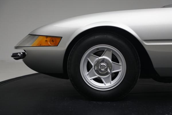 Used 1971 Ferrari 365GTB/4 Daytona for sale $750,000 at Rolls-Royce Motor Cars Greenwich in Greenwich CT 06830 14