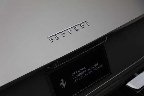 Used 1971 Ferrari 365GTB/4 Daytona for sale $750,000 at Rolls-Royce Motor Cars Greenwich in Greenwich CT 06830 21