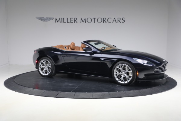 Used 2019 Aston Martin DB11 Volante for sale $121,900 at Rolls-Royce Motor Cars Greenwich in Greenwich CT 06830 10
