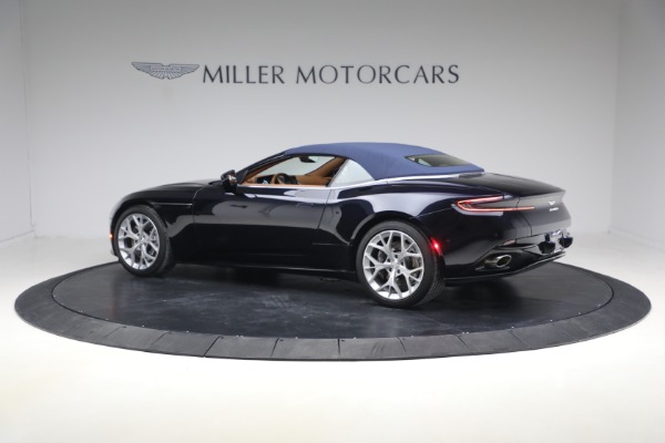 Used 2019 Aston Martin DB11 Volante for sale $121,900 at Rolls-Royce Motor Cars Greenwich in Greenwich CT 06830 16