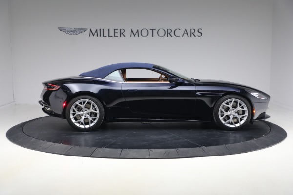 Used 2019 Aston Martin DB11 Volante for sale $121,900 at Rolls-Royce Motor Cars Greenwich in Greenwich CT 06830 21
