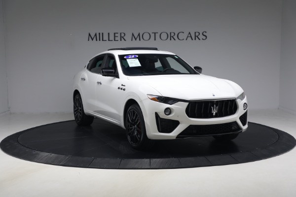 Used 2024 Maserati Levante Modena for sale Sold at Rolls-Royce Motor Cars Greenwich in Greenwich CT 06830 11