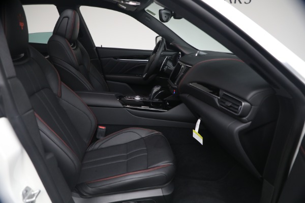 Used 2024 Maserati Levante Modena for sale Sold at Rolls-Royce Motor Cars Greenwich in Greenwich CT 06830 16