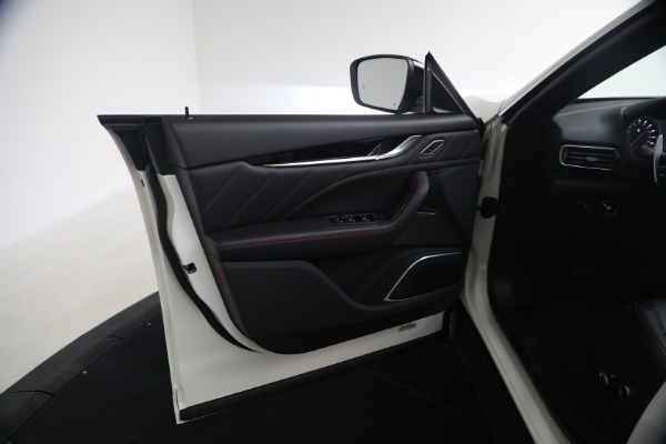 Used 2024 Maserati Levante Modena for sale Sold at Rolls-Royce Motor Cars Greenwich in Greenwich CT 06830 23