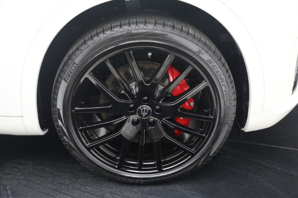 Used 2024 Maserati Levante Modena for sale Sold at Rolls-Royce Motor Cars Greenwich in Greenwich CT 06830 24