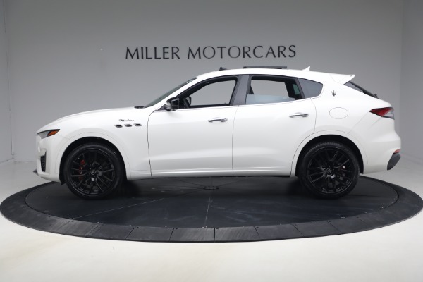 Used 2024 Maserati Levante Modena for sale Sold at Rolls-Royce Motor Cars Greenwich in Greenwich CT 06830 3