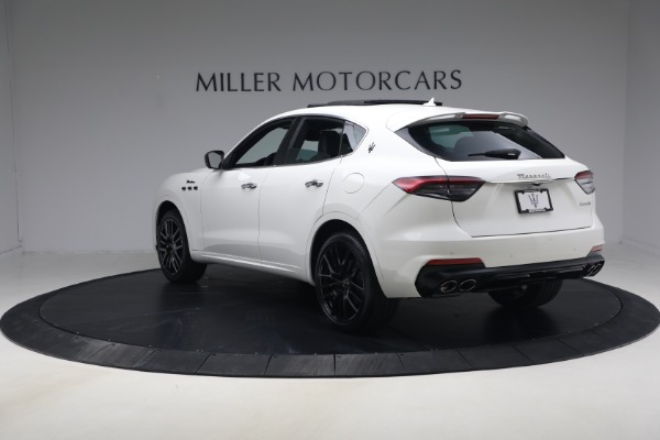 Used 2024 Maserati Levante Modena for sale Sold at Rolls-Royce Motor Cars Greenwich in Greenwich CT 06830 5