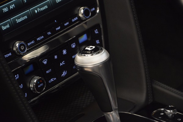 Used 2016 Bentley Flying Spur V8 for sale Sold at Rolls-Royce Motor Cars Greenwich in Greenwich CT 06830 26