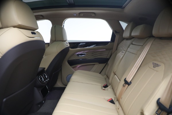 New 2026 Bentley Bentayga Azure V8 for sale $295,365 at Rolls-Royce Motor Cars Greenwich in Greenwich CT 06830 23
