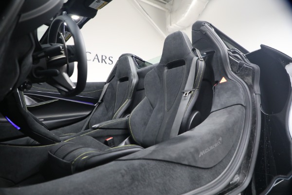 New 2026 McLaren 750S Spider Performance for sale $434,250 at Rolls-Royce Motor Cars Greenwich in Greenwich CT 06830 22