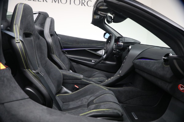 New 2026 McLaren 750S Spider Performance for sale $434,250 at Rolls-Royce Motor Cars Greenwich in Greenwich CT 06830 26