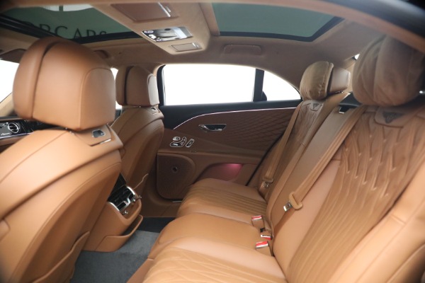 New 2026 Bentley Flying Spur Azure for sale $318,975 at Rolls-Royce Motor Cars Greenwich in Greenwich CT 06830 23