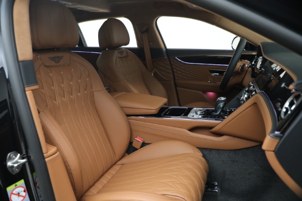 New 2026 Bentley Flying Spur Azure for sale $318,975 at Rolls-Royce Motor Cars Greenwich in Greenwich CT 06830 28