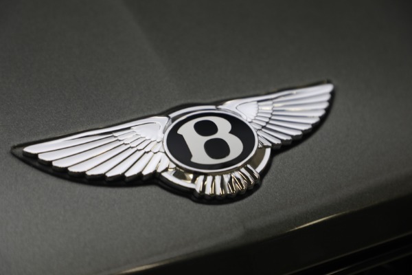 Used 2022 Bentley Bentayga V8 for sale $151,900 at Rolls-Royce Motor Cars Greenwich in Greenwich CT 06830 13