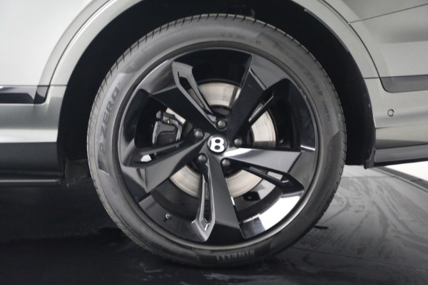 Used 2022 Bentley Bentayga V8 for sale $151,900 at Rolls-Royce Motor Cars Greenwich in Greenwich CT 06830 15