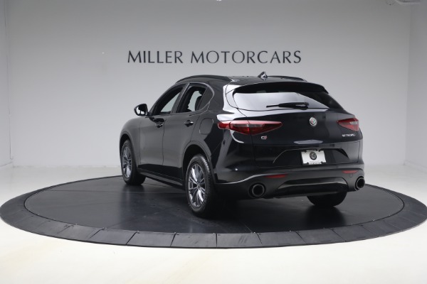 Used 2022 Alfa Romeo Stelvio Sprint for sale $24,900 at Rolls-Royce Motor Cars Greenwich in Greenwich CT 06830 5