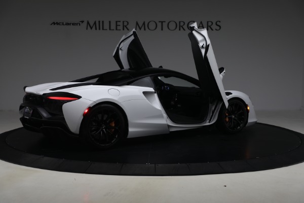 Used 2023 McLaren Artura for sale $184,900 at Rolls-Royce Motor Cars Greenwich in Greenwich CT 06830 19