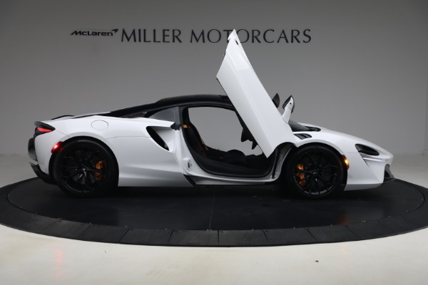Used 2023 McLaren Artura for sale $184,900 at Rolls-Royce Motor Cars Greenwich in Greenwich CT 06830 20