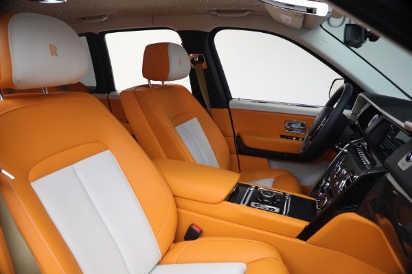 Used 2023 Rolls-Royce Black Badge Cullinan for sale $375,900 at Rolls-Royce Motor Cars Greenwich in Greenwich CT 06830 20