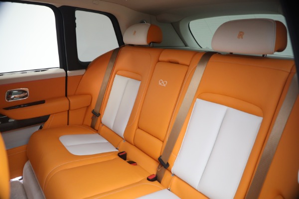Used 2023 Rolls-Royce Black Badge Cullinan for sale $375,900 at Rolls-Royce Motor Cars Greenwich in Greenwich CT 06830 25