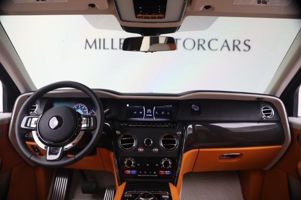Used 2023 Rolls-Royce Black Badge Cullinan for sale $375,900 at Rolls-Royce Motor Cars Greenwich in Greenwich CT 06830 4