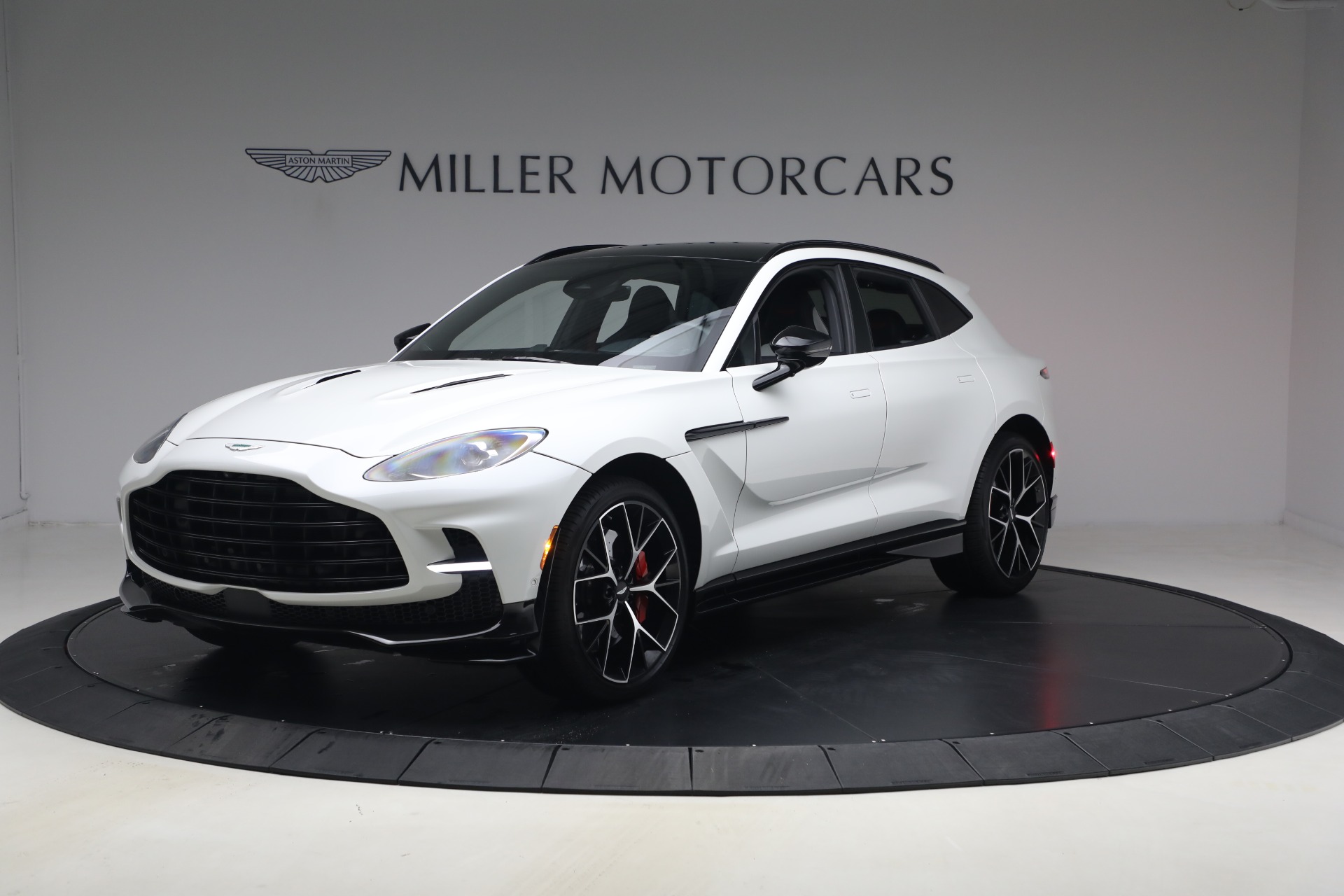 Used 2025 Aston Martin DBX 707 for sale $222,900 at Rolls-Royce Motor Cars Greenwich in Greenwich CT 06830 1