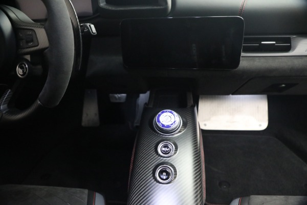 Used 2022 Maserati MC20 for sale $175,900 at Rolls-Royce Motor Cars Greenwich in Greenwich CT 06830 21