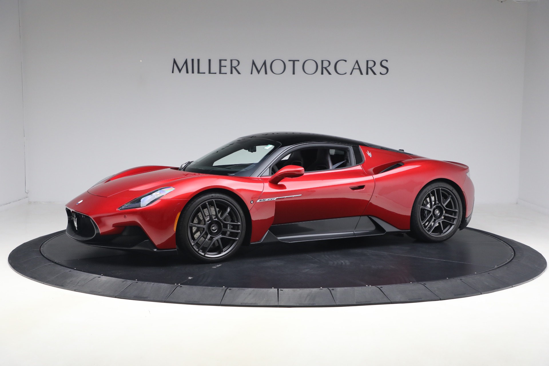 Used 2022 Maserati MC20 for sale $175,900 at Rolls-Royce Motor Cars Greenwich in Greenwich CT 06830 1