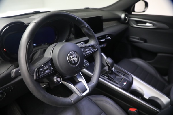 Used 2024 Alfa Romeo Tonale Hybrid Ti for sale $30,900 at Rolls-Royce Motor Cars Greenwich in Greenwich CT 06830 21