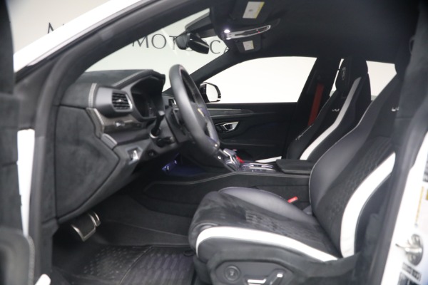 Used 2024 Lamborghini Urus Performante for sale $289,900 at Rolls-Royce Motor Cars Greenwich in Greenwich CT 06830 17