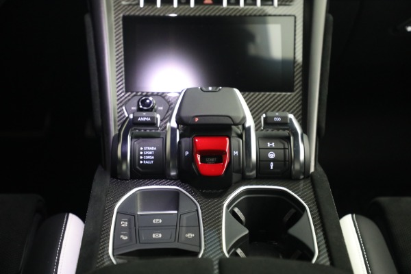 Used 2024 Lamborghini Urus Performante for sale $289,900 at Rolls-Royce Motor Cars Greenwich in Greenwich CT 06830 28