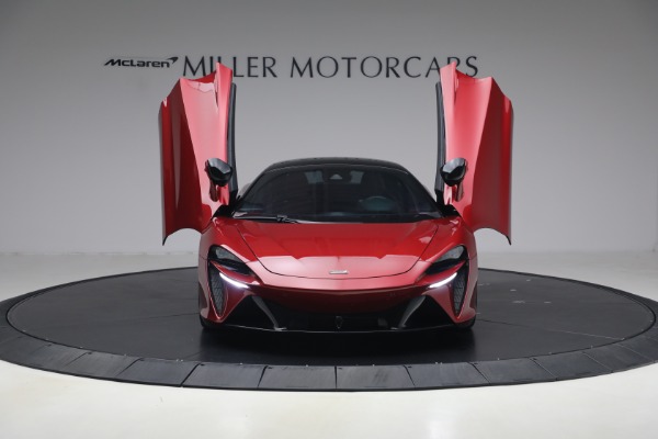 Used 2024 McLaren Artura TechLux for sale $182,900 at Rolls-Royce Motor Cars Greenwich in Greenwich CT 06830 13