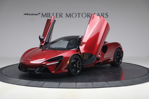 Used 2024 McLaren Artura TechLux for sale $182,900 at Rolls-Royce Motor Cars Greenwich in Greenwich CT 06830 14